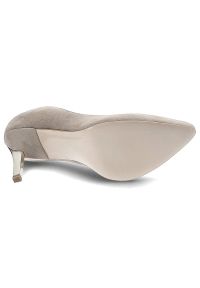 DAMISS - Beżowe Czółenka Damiss Eleganckie Buty Damskie Na Szpilce. Okazja: na spotkanie biznesowe. Kolor: beżowy. Materiał: zamsz. Obcas: na szpilce. Styl: elegancki. Wysokość obcasa: średni #5