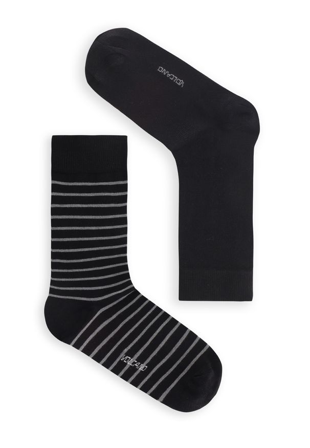 Volcano - Czarne męskie skarpetki A-VIGO, dwupak. Kolor: czarny. Materiał: elastan, bawełna, materiał, poliamid, włókno. Wzór: prążki, gładki, paski, nadruk