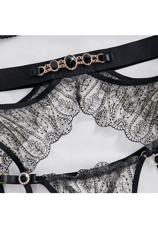 Intica - Komplet bielizny z ozdobnymi ramiączkami na specjalne okazje Rylee. Kolor: czerwony. Materiał: materiał