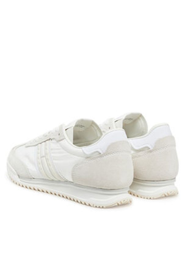 Tommy Jeans Sneakersy Tjw Retro Runner Cleated EN0EN02717 Biały. Kolor: biały. Materiał: skóra, zamsz
