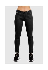 Guess - GUESS Czarne jeansy damskie Cosy phyton. Kolor: czarny. Wzór: aplikacja