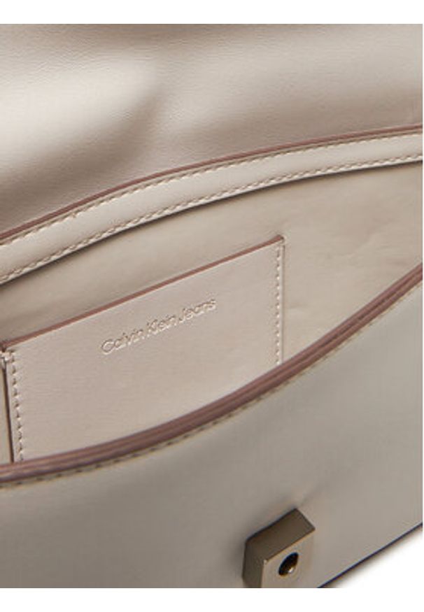 Calvin Klein Jeans Torebka Sculpted Flap Shoulder Pouch25 LV04K3148G Écru. Materiał: skórzane