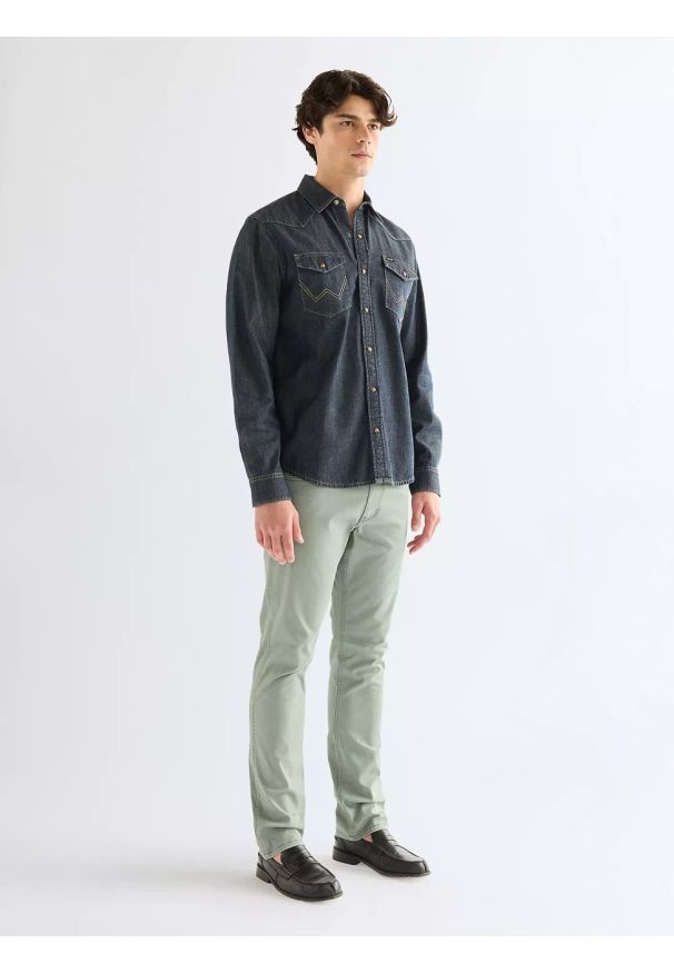 Wrangler - MĘSKA KOSZULA JEANSOWA WRANGLER WESTERN SHIRT CANYON 112378473. Materiał: jeans