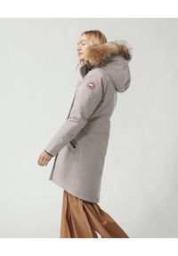 CANADA GOOSE - Beżowa parka Rossclair. Kolor: beżowy. Materiał: futro. Wzór: aplikacja #4