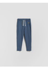 Reserved - Prążkowane legginsy - niebieski. Kolor: niebieski. Materiał: prążkowany