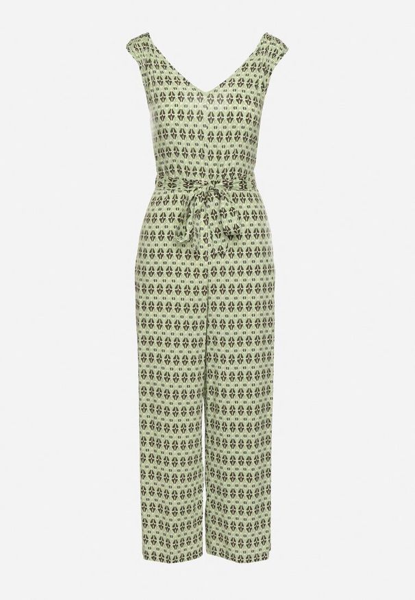 Born2be - Zielony Wiskozowy Kombinezon o Taliowanym Kroju z Wiązaniem w Talii Radiada. Okazja: na co dzień. Kolor: zielony. Materiał: wiskoza. Styl: elegancki, casual