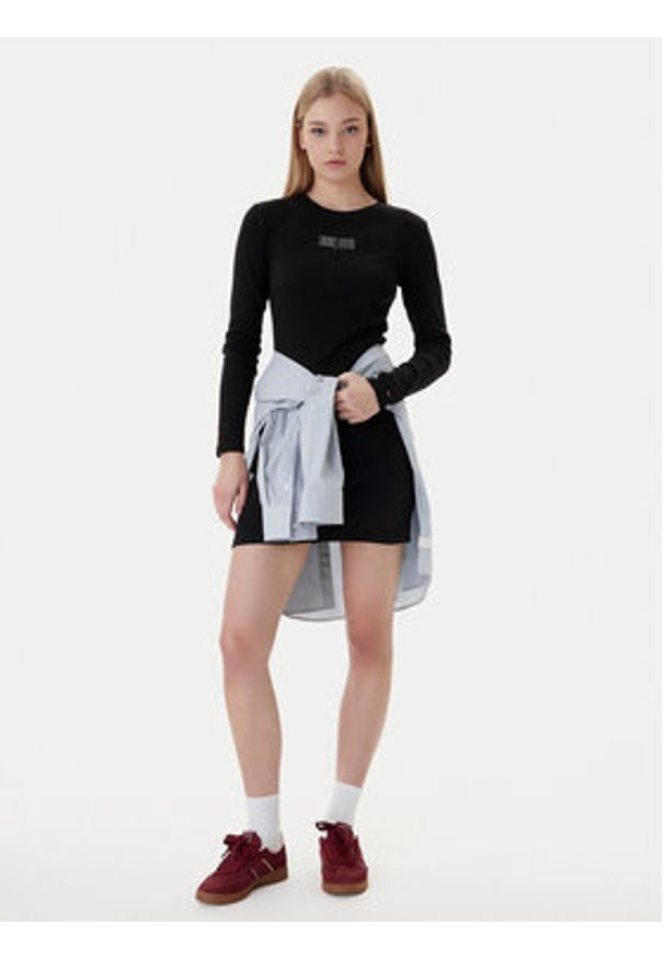 Tommy Jeans Sukienka codzienna Linear DW0DW21902 Czarny Slim Fit. Okazja: na co dzień. Kolor: czarny. Materiał: bawełna. Typ sukienki: proste. Styl: casual