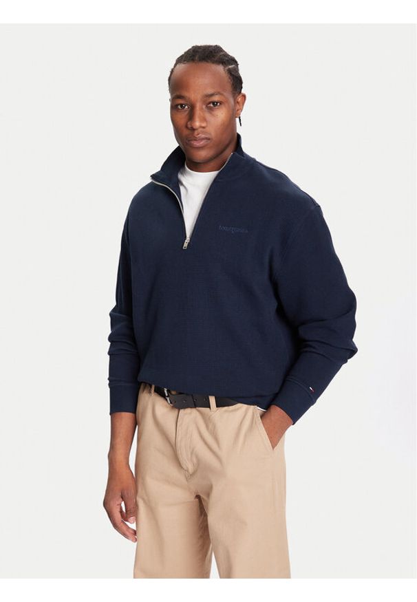 Tommy Jeans Bluza DM0DM21880 Granatowy Regular Fit. Kolor: niebieski. Materiał: bawełna