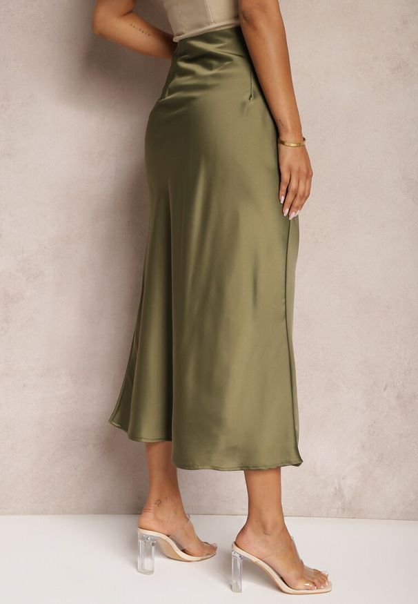 Renee - Zielona Spódnica o Kopertowym Kroju High Waist Onadea. Stan: podwyższony. Kolor: zielony. Materiał: satyna