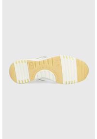 Armani Exchange sneakersy kolor biały XDX087 XV424 K702. Nosek buta: okrągły. Zapięcie: sznurówki. Kolor: biały. Materiał: guma. Obcas: na platformie #4