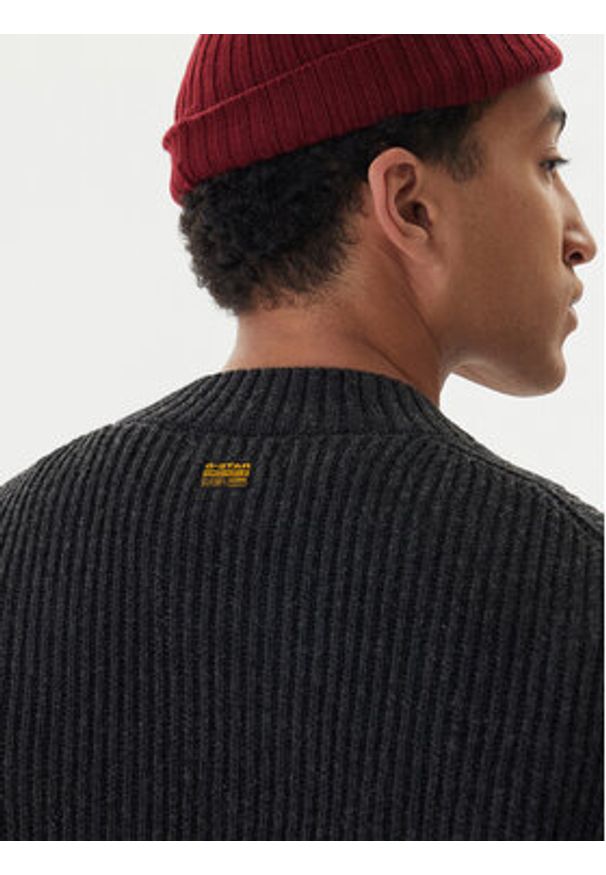 G-Star RAW - G-Star Raw Sweter Essential D23731-E212 Szary Regular Fit. Kolor: szary. Materiał: wełna