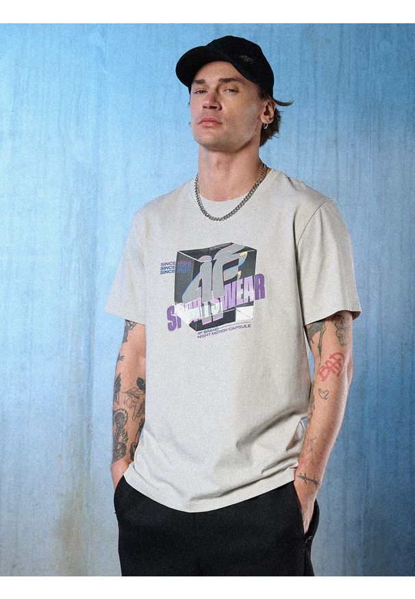 4f - 4F T-shirt regular z nadrukiem męski - szary L. Okazja: na co dzień. Kolor: szary. Materiał: dzianina, bawełna, materiał. Wzór: nadruk. Styl: casual