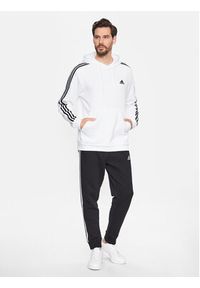 Adidas - adidas Bluza IJ6476 Biały Regular Fit. Kolor: biały. Materiał: bawełna #3