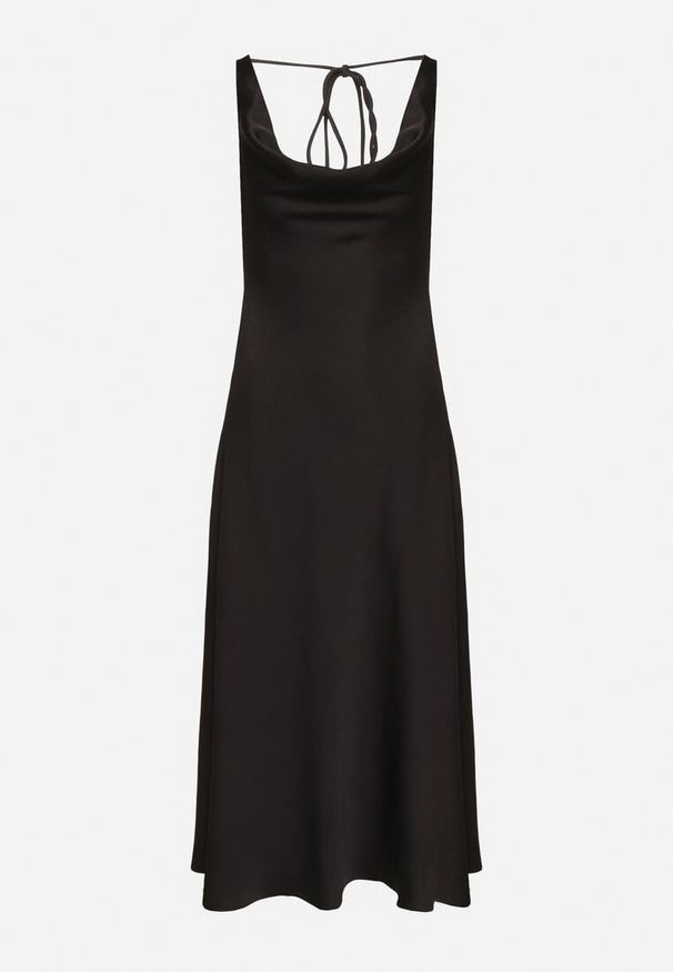 Born2be - Czarna Sukienka Vices z Ozdobnym Tyłem i Wiązaniem Zimea. Okazja: na wesele, na imprezę, na randkę, na ślub cywilny. Kolor: czarny. Styl: klasyczny