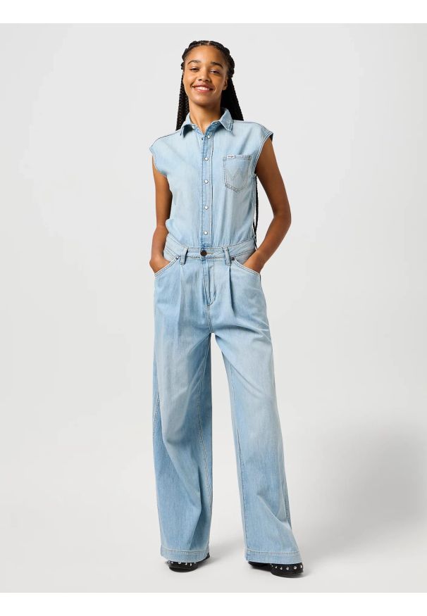 Wrangler - WRANGLER DAMSKI KOMBINEZON JEANSOWE WRANGLER TROUSER JUMPSUIT PALE BLUE WASH 112362713. Materiał: jeans