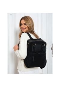 Plecak damski Peterson PTN JN-07 czarny. Kolor: czarny. Materiał: nylon