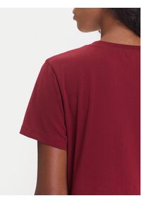 Guess T-Shirt V3BI11 J1314 Bordowy Regular Fit. Kolor: czerwony. Materiał: bawełna #4