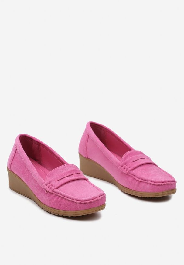 Born2be - Fuksjowe Półbuty Mokasyny na Koturnie Rosazara. Zapięcie: pasek. Kolor: różowy. Materiał: jeans. Sezon: wiosna, jesień. Obcas: na koturnie. Styl: elegancki