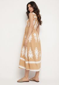 Born2be - Ciemnobeżowa Wiskozowa Sukienka o Rozkloszowanym Kroju w Ornamentny Wzór Adoxie. Okazja: na spacer, na co dzień. Kolor: beżowy. Materiał: wiskoza. Długość rękawa: na ramiączkach. Typ sukienki: rozkloszowane, proste. Styl: casual, klasyczny #4