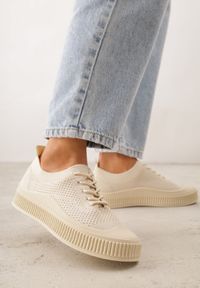 Born2be - Beżowe Siateczkowe Trampki na Tłoczonej Podeszwie Eezore. Kolor: beżowy. Materiał: jeans. Obcas: na obcasie. Wysokość obcasa: niski #8