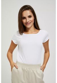 MOODO - T-shirt z okrąłym dekoltem i krótkimi rękawami biały. Kolor: biały. Długość rękawa: krótki rękaw. Długość: krótkie