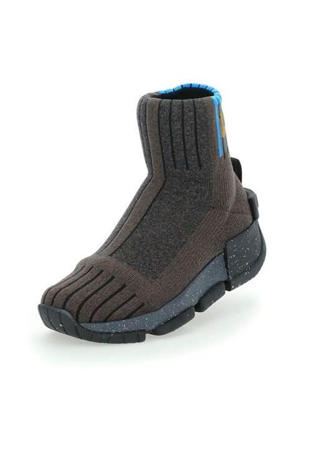 Buty do chodzenia męskie UYN Urquiola Urban. Wysokość cholewki: za kostkę. Zapięcie: bez zapięcia. Kolor: brązowy. Materiał: materiał, tkanina, syntetyk. Szerokość cholewki: normalna. Sport: turystyka piesza