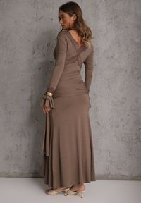 Renee - Brązowa Wiskozowa Sukienka Wieczorowa z Falbanami Koronką i Wiązanym Trenem Lenivna. Okazja: na wesele, na ślub cywilny. Kolor: brązowy. Materiał: wiskoza, koronka. Wzór: koronka. Styl: wizytowy #8