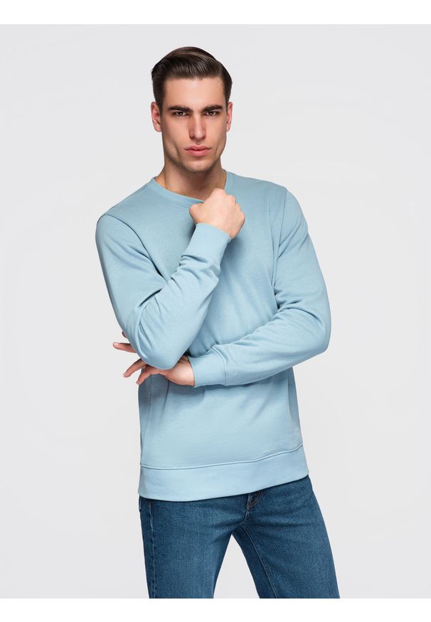 Ombre Clothing - Bluza męska dresowa BASIC z okrągłym dekoltem OM-SSBN-0271 - - Rozmiar: L. Okazja: na co dzień, na spotkanie biznesowe, do pracy. Kolor: niebieski. Materiał: dresówka. Wzór: jednolity, gładki, aplikacja. Styl: biznesowy, casual, klasyczny