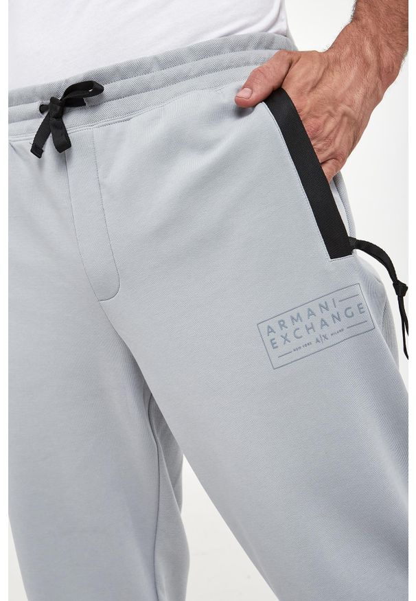 Armani Exchange - Spodnie dresowe męskie ARMANI EXCHANGE. Materiał: dresówka