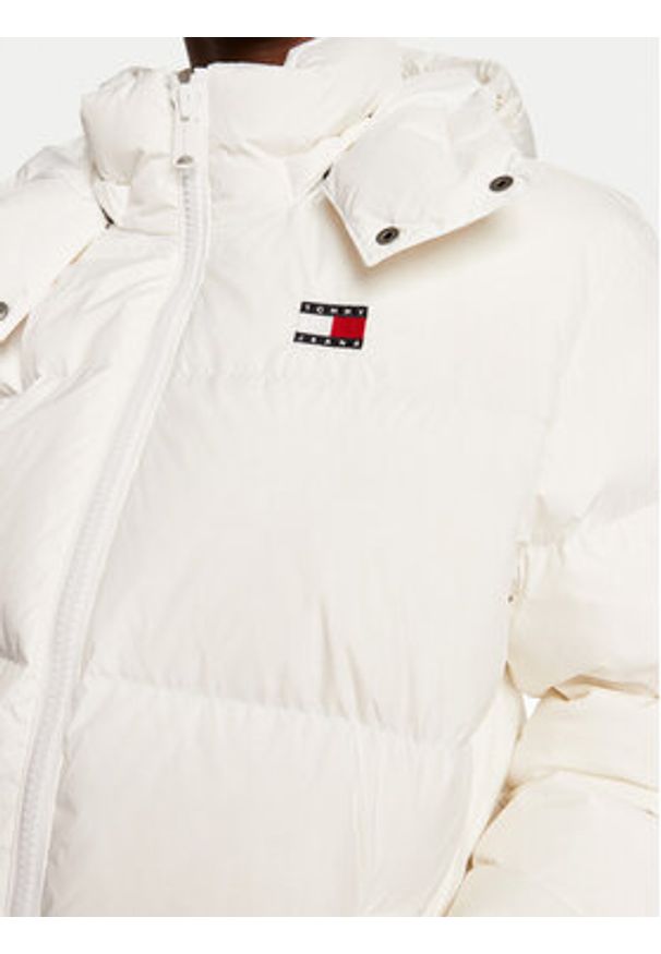 Tommy Jeans Kurtka puchowa Alaska DW0DW18610 Biały Regular Fit. Kolor: biały. Materiał: syntetyk