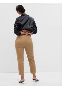 GAP - Gap Spodnie materiałowe 541213-01 Brązowy Regular Fit. Kolor: brązowy. Materiał: bawełna #3