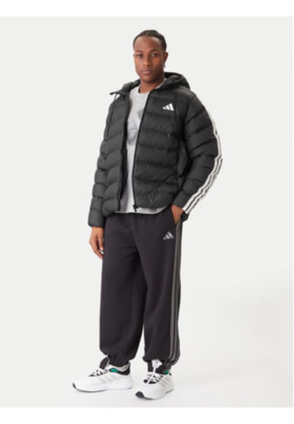 Adidas - adidas Kurtka zimowa Essentials Climawarm 3-Stripes JM8355 Czarny Regular Fit. Kolor: czarny. Materiał: syntetyk. Sezon: zima