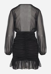 Born2be - Czarna Sukienka z Tiulowymi Rękawami i Marszczeniem Halanelia. Okazja: na co dzień. Typ kołnierza: dekolt kopertowy. Kolor: czarny. Materiał: tiul. Typ sukienki: proste, kopertowe. Styl: elegancki, casual, klasyczny #7