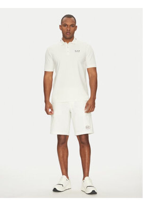 EA7 Emporio Armani Polo 7M000184 AF13511 U0005 Biały Regular Fit. Typ kołnierza: polo. Kolor: biały. Materiał: bawełna