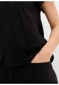 bonprix - T-shirt z mieszanki wiskozy. Typ kołnierza: dekolt w serek. Kolor: czarny. Materiał: wiskoza. Długość rękawa: krótki rękaw. Długość: krótkie #2