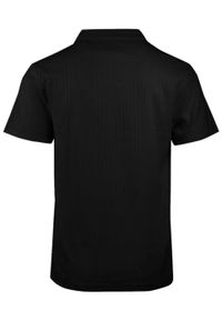 Dzianinowa Koszulka Polo - Dekolt Bez Guzików - Brave Soul - Czarna. Okazja: na co dzień. Typ kołnierza: polo. Kolor: czarny. Materiał: elastan, bawełna. Styl: casual #2