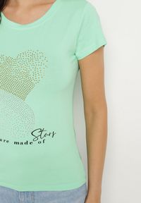Born2be - Jasnozielony Bawełniany T-shirt Ozdobiony Cyrkoniami i Napisem Divera. Okazja: na co dzień. Kolor: zielony. Materiał: bawełna. Wzór: napisy, aplikacja. Styl: klasyczny, casual #3