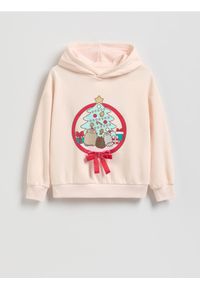 Reserved - Świąteczna bluza Pusheen - kremowy. Kolor: kremowy. Materiał: bawełna. Styl: wizytowy