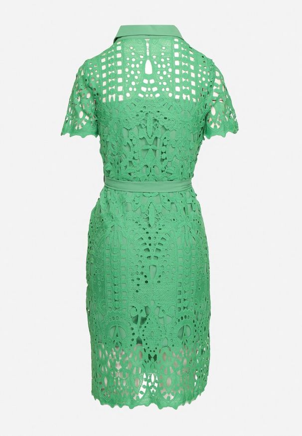 Born2be - Zielona Ażurowa Sukienka Koszulowa Midi z Wiązanym Paskiem Pamy. Kolor: zielony. Materiał: materiał, koronka. Długość rękawa: krótki rękaw. Wzór: ażurowy. Typ sukienki: koszulowe. Styl: klasyczny. Długość: midi