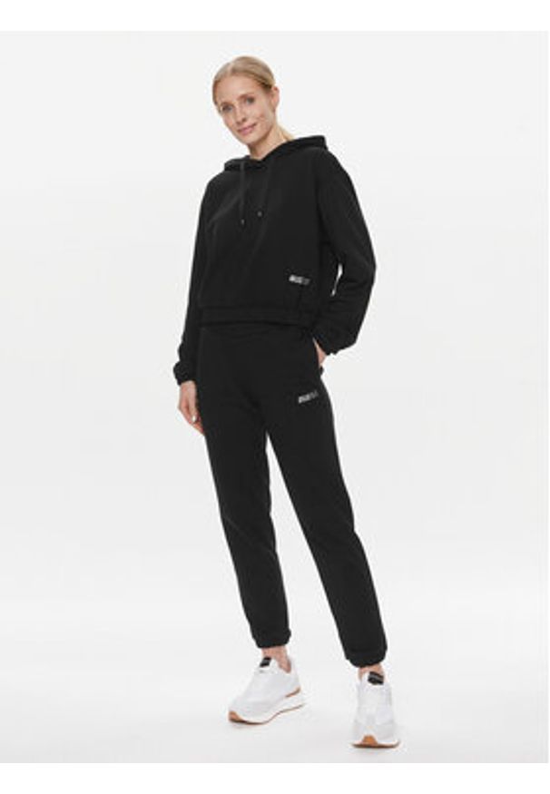Guess Bluza Eleanora V4RQ09 KC5O0 Czarny Regular Fit. Kolor: czarny. Materiał: bawełna