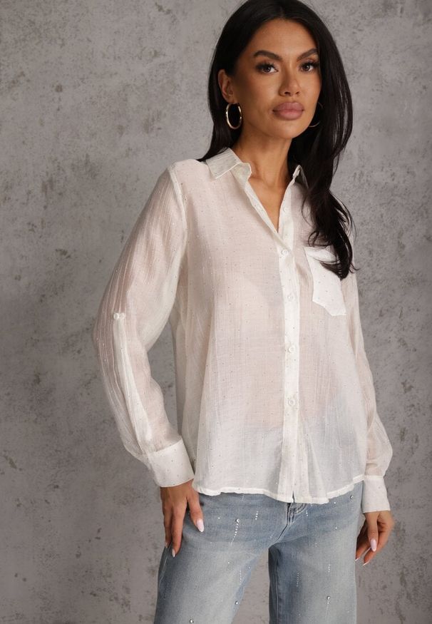 Renee - Jasnobeżowa Prześwitująca Koszula z Cyrkoniami Arialle. Okazja: na co dzień. Kolor: beżowy. Materiał: jeans. Styl: casual