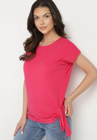 Born2be - Różowy Bawełniany T-shirt z Wiązaniem Falmio. Okazja: na co dzień. Kolor: różowy. Materiał: bawełna. Styl: klasyczny, casual, elegancki #7