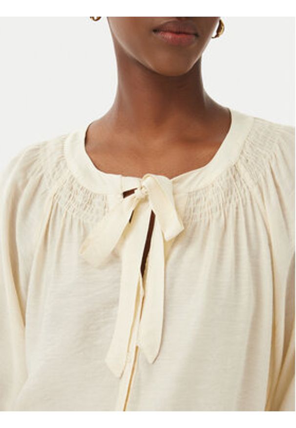 Vero Moda Koszula Stacy 10343458 Kremowy Loose Fit. Kolor: kremowy. Materiał: wiskoza