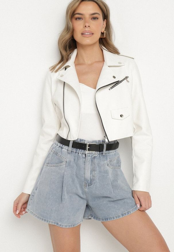 Born2be - Jasnoniebieskie Szorty Jeansowe z Ozdobnymi Przeszyciami Gumką w Talii i Paskiem Alariana. Okazja: na co dzień. Kolor: niebieski. Materiał: jeans. Styl: elegancki, casual, klasyczny
