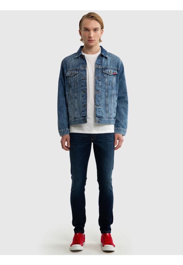 Big-Star - Trampki męskie niskie czerwone JJ174609 603. Kolor: czerwony. Materiał: jeans, skóra, bawełna. Styl: sportowy, klasyczny