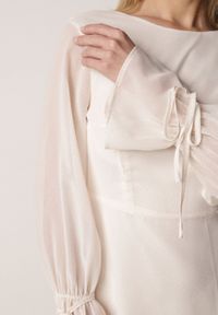 Born2be - Beżowa Rozkloszowana Sukienka Vices z Bufiastymi Rękawami Eriane. Okazja: na co dzień. Kolor: beżowy. Wzór: kropki. Typ sukienki: proste. Styl: casual, elegancki, klasyczny #5