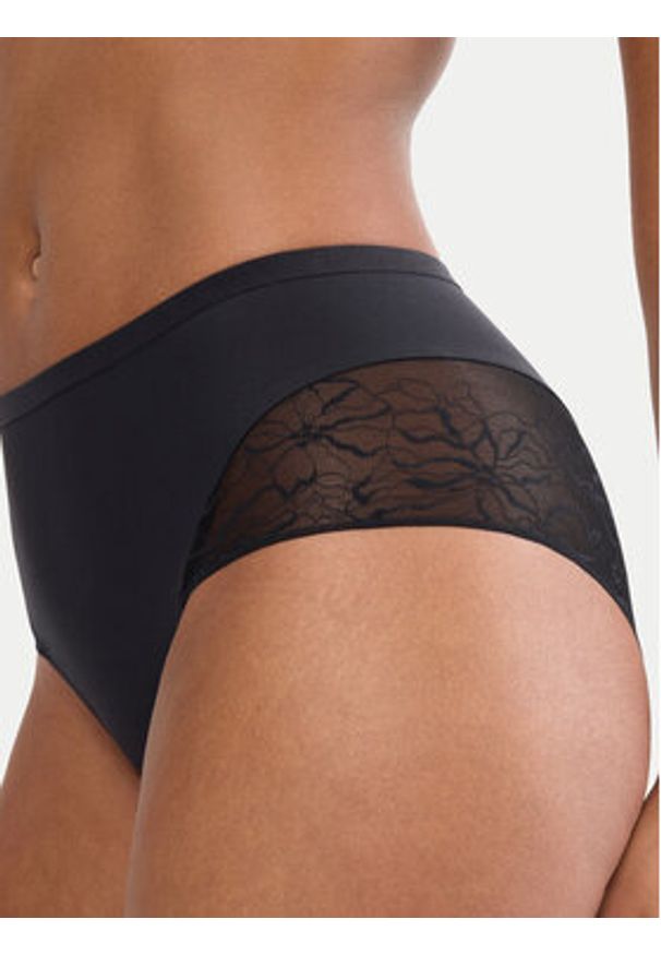 Triumph Figi klasyczne z wysokim stanem Comfort Contour 10226329 Czarny. Stan: podwyższony. Kolor: czarny. Materiał: syntetyk