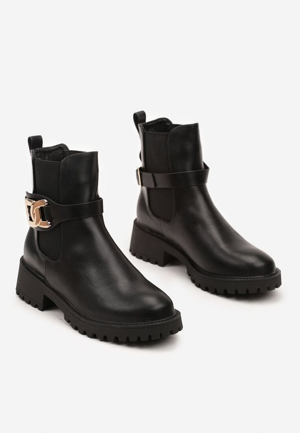 Renee - Czarne Botki Sztyblety na Słupku z Metaliczną Ozdobą Venselle. Kolor: czarny. Materiał: jeans. Wzór: aplikacja. Obcas: na słupku. Styl: elegancki. Wysokość obcasa: średni