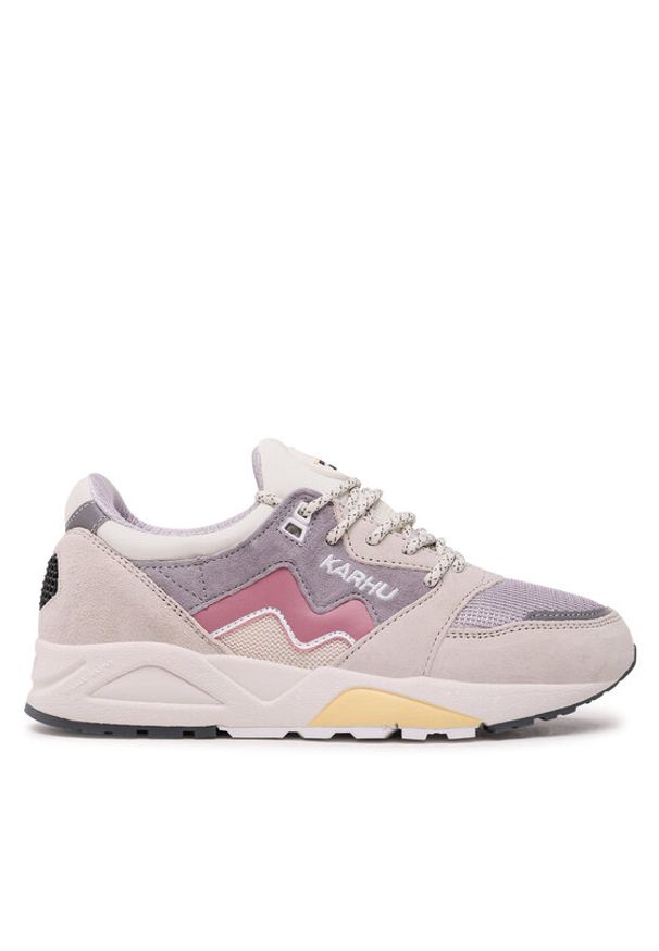 Karhu Sneakersy Aria 95 F803098 Beżowy. Kolor: beżowy. Materiał: skóra, zamsz