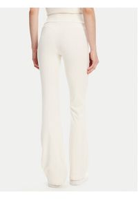 Guess Spodnie dresowe V5RB15 KCD02 Écru Regular Fit. Materiał: syntetyk #4